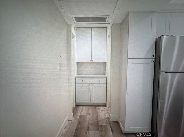 750 N Kings Road 105, West Hollywood CA 90069