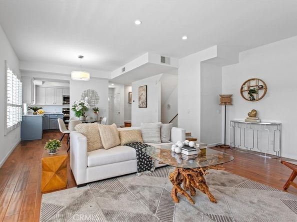5324 N Kester Ave 12, Sherman Oaks CA 91411