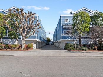 5324 N Kester Ave 12