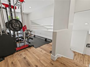 8944 Enfield, Sherwood Forest CA 91325