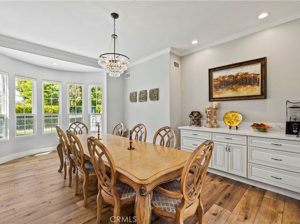 8944 Enfield, Sherwood Forest CA 91325