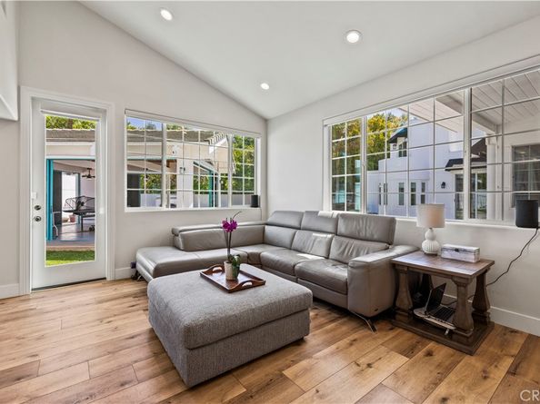 8944 Enfield, Sherwood Forest CA 91325