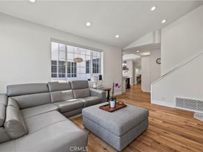 8944 Enfield, Sherwood Forest CA 91325