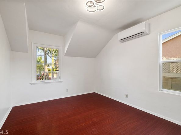 6339 Riverton Avenue, North Hollywood CA 91606