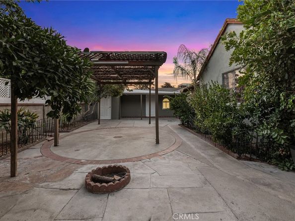 6339 Riverton Avenue, North Hollywood CA 91606