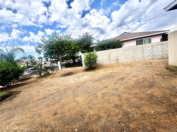 10152 Stanwin Avenue, Arleta CA 91331