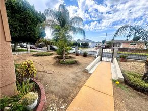 10152 Stanwin Avenue, Arleta CA 91331