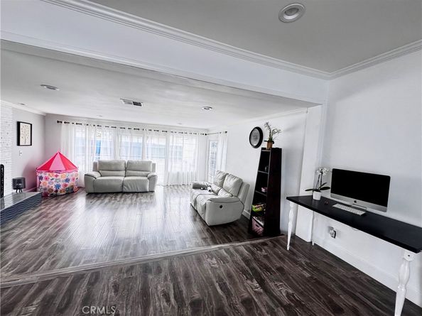 10152 Stanwin Avenue, Arleta CA 91331