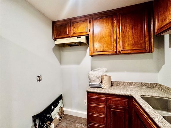 10152 Stanwin Avenue, Arleta CA 91331