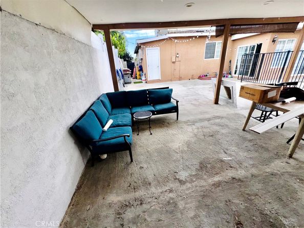 10152 Stanwin Avenue, Arleta CA 91331