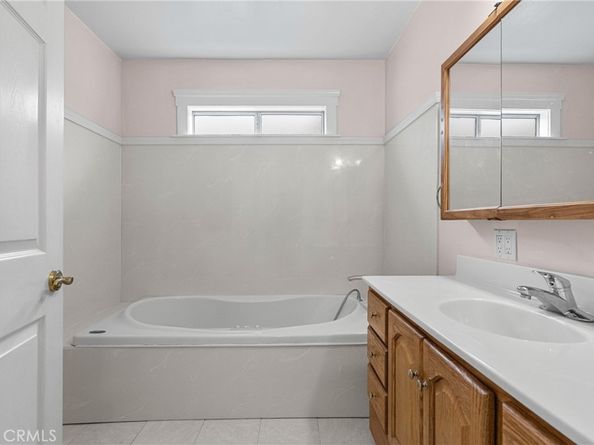 6190 Mesa, Los Angeles CA 90042