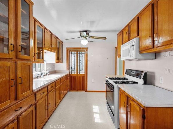 6190 Mesa, Los Angeles CA 90042