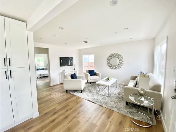 7512 Balboa Boulevard, Van Nuys CA 91406