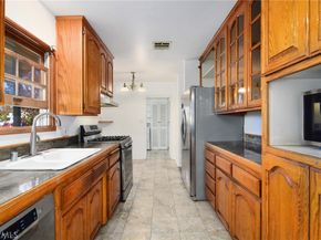 7514 Paso Robles Avenue, Lake Balboa CA 91406