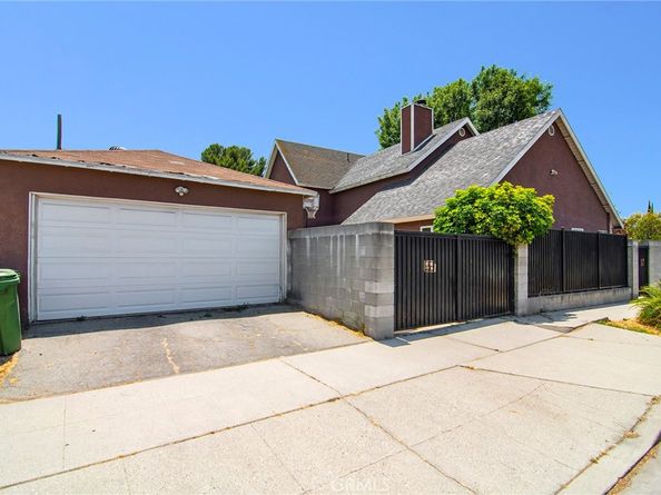 7514 Paso Robles Avenue, Lake Balboa CA 91406