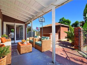7514 Paso Robles Avenue, Lake Balboa CA 91406