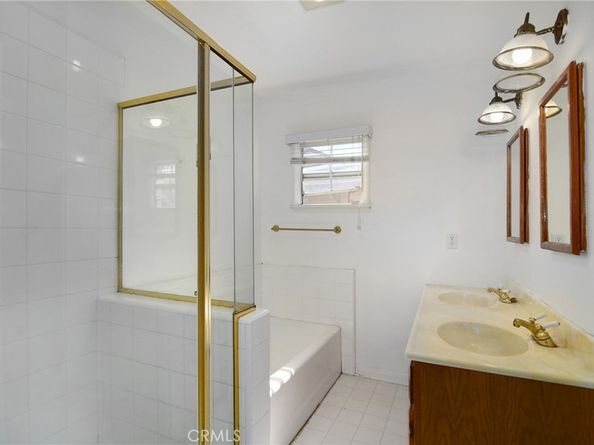 7514 Paso Robles Avenue, Lake Balboa CA 91406