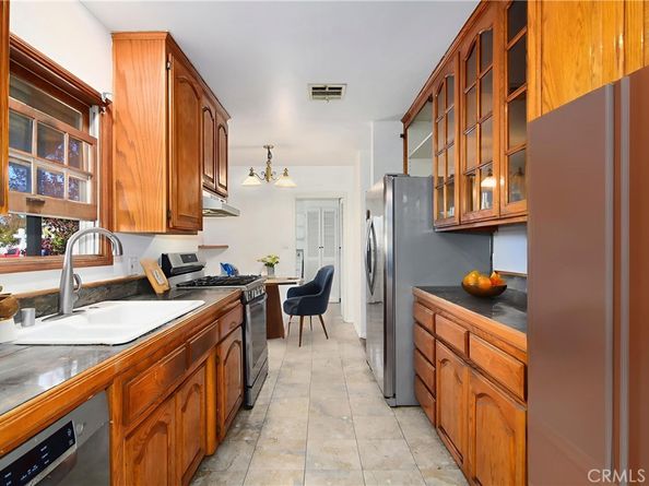 7514 Paso Robles Avenue, Lake Balboa CA 91406