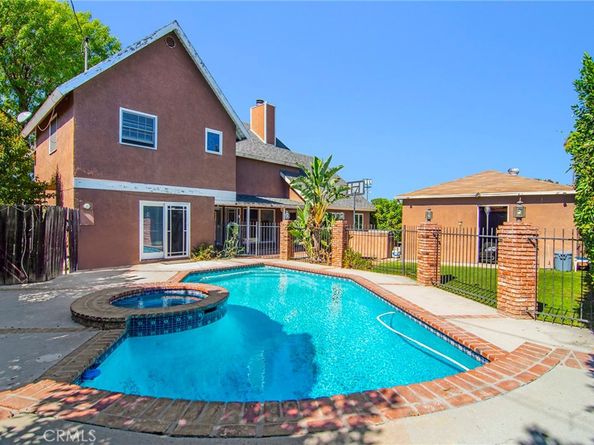 7514 Paso Robles Avenue, Lake Balboa CA 91406