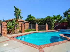 7514 Paso Robles Avenue, Lake Balboa CA 91406