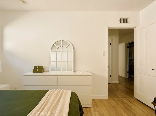 4800 Mary Ellen, Sherman Oaks CA 91423