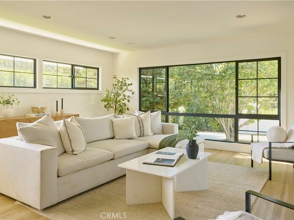 4800 Mary Ellen, Sherman Oaks CA 91423