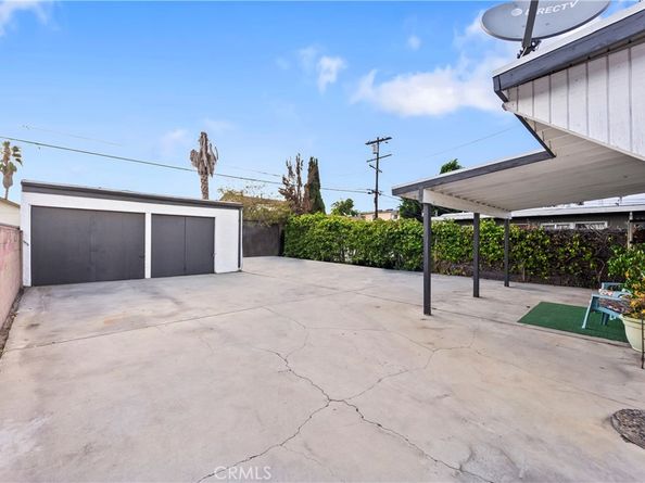 5623 Cleon Avenue, North Hollywood CA 91601