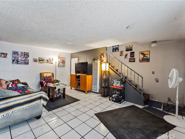 5623 Cleon Avenue, North Hollywood CA 91601