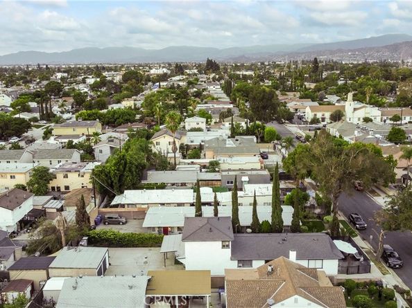5623 Cleon Avenue, North Hollywood CA 91601
