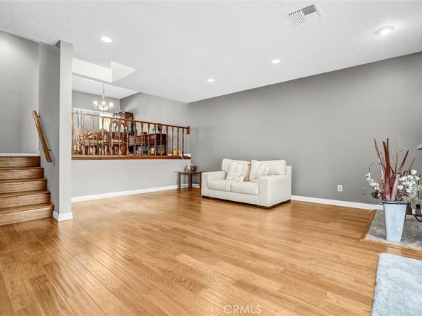 18242 Burbank Boulevard 8, Tarzana CA 91356