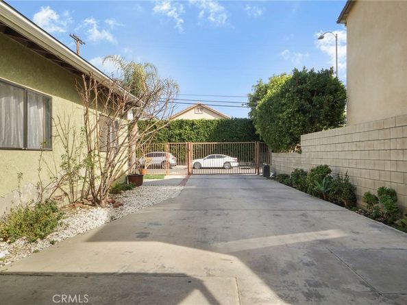9349 Burnet Avenue, North Hills CA 91343