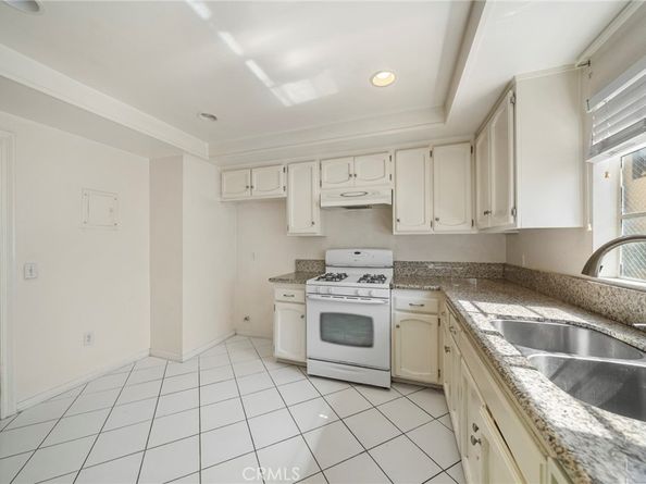 5916 Whitsett AVE 2, Valley Village CA 91607