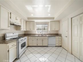 5916 Whitsett AVE 2, Valley Village CA 91607