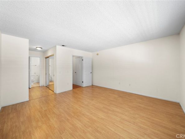 5916 Whitsett AVE 2, Valley Village CA 91607