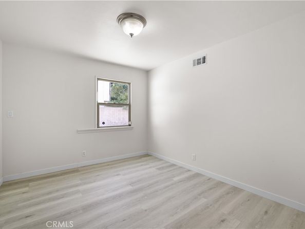 20464 Elkwood, Winnetka CA 91306