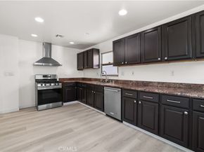 20464 Elkwood, Winnetka CA 91306