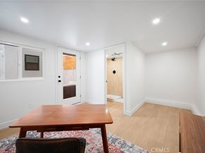 1626 S Rimpau, Los Angeles CA 90019