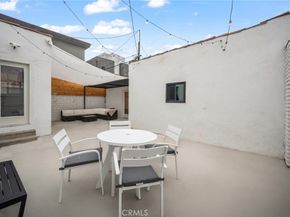 1626 S Rimpau, Los Angeles CA 90019