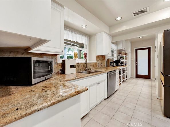 3398 Floyd, Los Angeles CA 90068