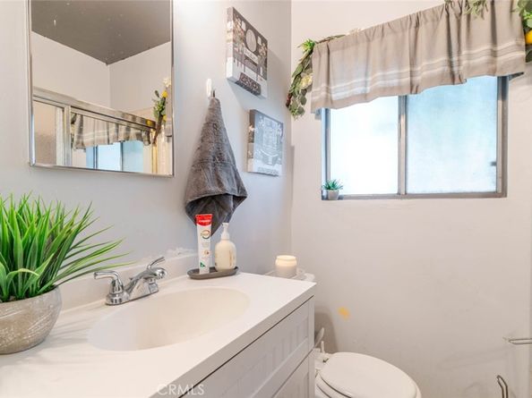 16500 Mckeever Street, Granada Hills CA 91344