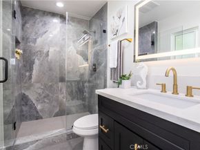 11722 Hayvenhurst, Granada Hills CA 91344