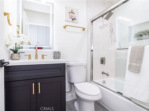 11722 Hayvenhurst, Granada Hills CA 91344