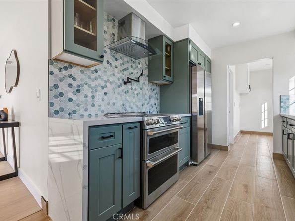 9233 Swinton Avenue, North Hills CA 91343