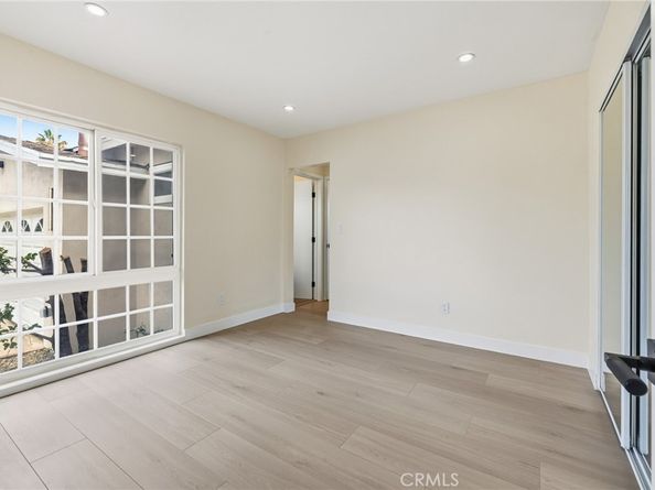 9233 Swinton Avenue, North Hills CA 91343