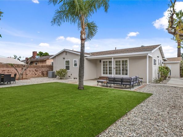 9233 Swinton Avenue, North Hills CA 91343