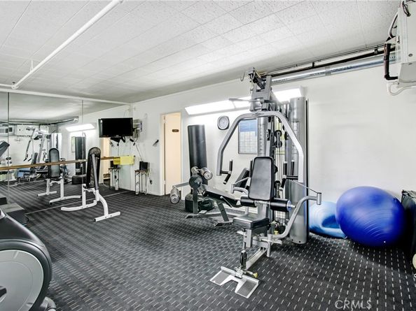 4949 Genesta Avenue 104, Encino CA 91316