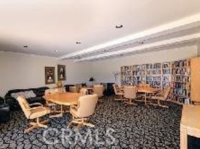 4949 Genesta Avenue 104, Encino CA 91316