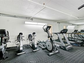 4949 Genesta Avenue 104, Encino CA 91316