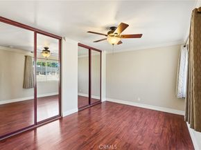 19208 Hamlin Street 5, Reseda CA 91335