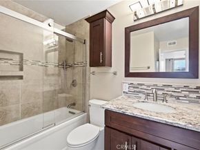 19208 Hamlin Street 5, Reseda CA 91335